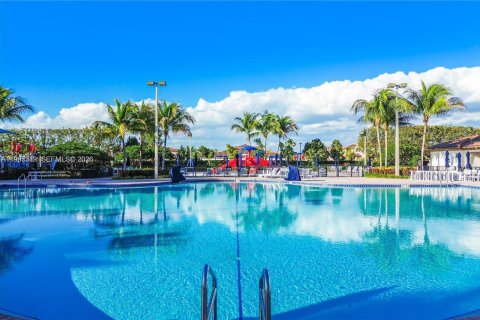 Adosado en venta en Homestead, Florida, 4 dormitorios, 180.79 m2 № 2058864 - foto 4