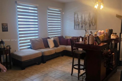 Adosado en venta en Homestead, Florida, 4 dormitorios, 180.79 m2 № 2058864 - foto 12