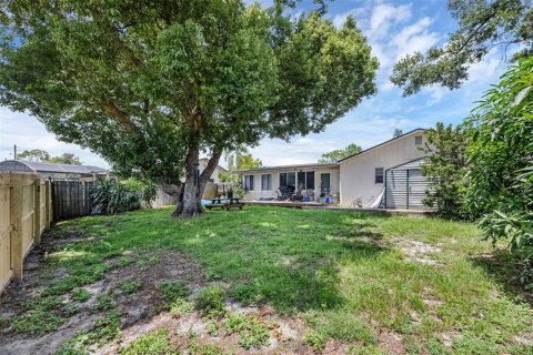 House in Sanford, Florida 4 bedrooms, 184.5 sq.m. № 1846711 - photo 29