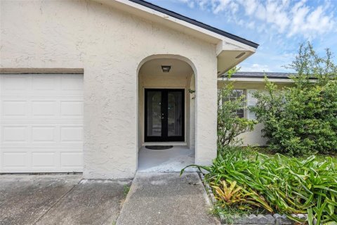 House in Sanford, Florida 4 bedrooms, 184.5 sq.m. № 1846711 - photo 3