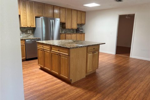 House in Sanford, Florida 4 bedrooms, 184.5 sq.m. № 1846711 - photo 7