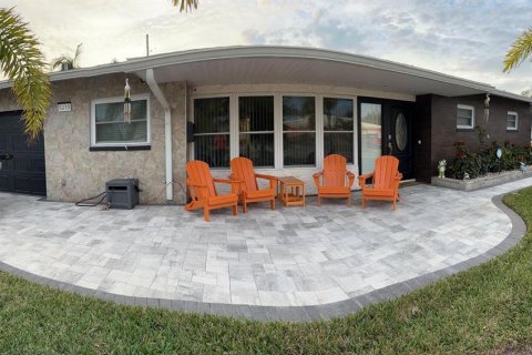 Villa ou maison à vendre à Saint Petersburg, Floride: 4 chambres, 151.06 m2 № 1901825 - photo 6
