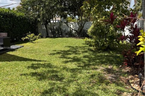 Appartement à louer à Hallandale Beach, Floride: 3 chambres, 117.99 m2 № 2075885 - photo 18