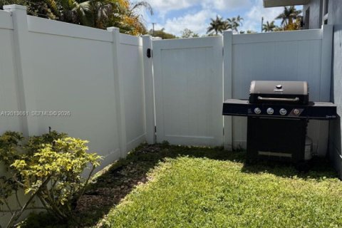 Appartement à louer à Hallandale Beach, Floride: 3 chambres, 117.99 m2 № 2075885 - photo 19