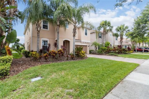House in Orlando, Florida 4 bedrooms, 378.3 sq.m. № 1801468 - photo 5