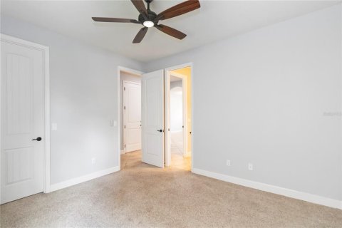 House in Orlando, Florida 4 bedrooms, 378.3 sq.m. № 1801468 - photo 23