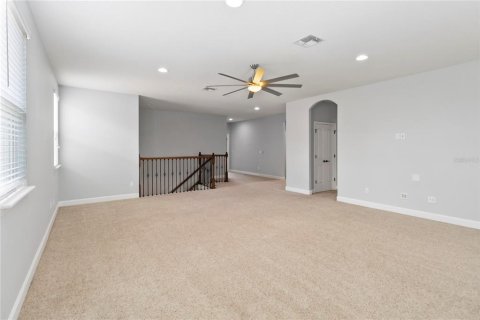 House in Orlando, Florida 4 bedrooms, 378.3 sq.m. № 1801468 - photo 25