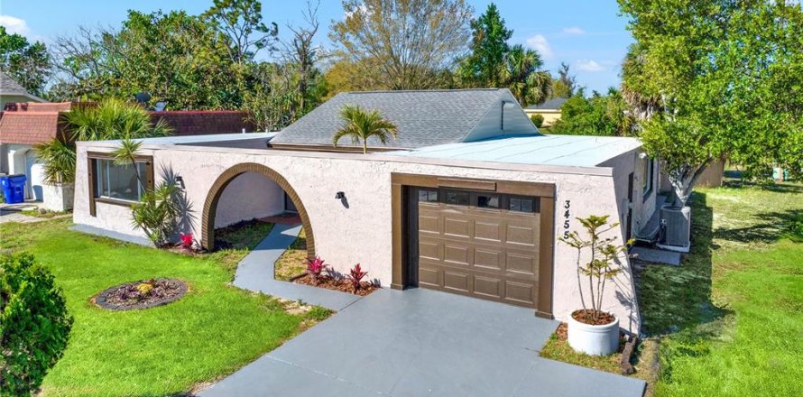 Casa en Holiday, Florida 4 dormitorios, 153.94 m2 № 1518710