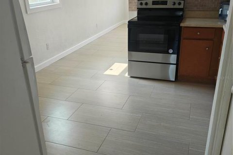 Купить коммерческую недвижимость в Ларго, Флорида 4 спальни, 147.9м2, № 2132398 - фото 24