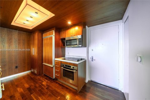 Condominio en venta en Miami, Florida, 2 dormitorios, 88.44 m2 № 1696040 - foto 19