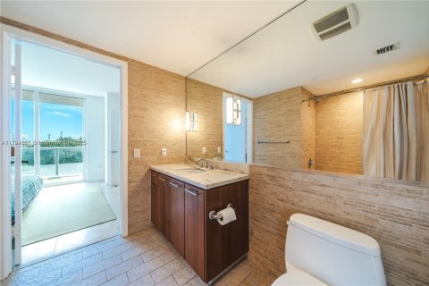 Condominio en venta en Miami, Florida, 2 dormitorios, 88.44 m2 № 1696040 - foto 9