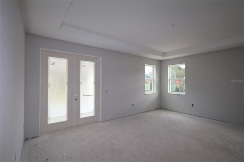 House in Apopka, Florida 5 bedrooms, 457.82 sq.m. № 1906966 - photo 3