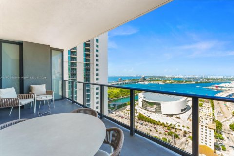Condominio en venta en Miami, Florida, 3 dormitorios, 114.27 m2 № 1888747 - foto 14