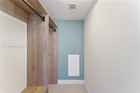 Condominio en venta en Miami, Florida, 3 dormitorios, 114.27 m2 № 1888747 - foto 28