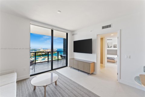 Condominio en venta en Miami, Florida, 3 dormitorios, 114.27 m2 № 1888747 - foto 16