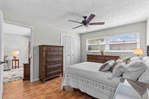 Condo in Dunedin, Florida, 2 bedrooms  № 1742642 - photo 20
