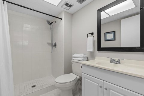 Condo in Dunedin, Florida, 2 bedrooms  № 1742642 - photo 21