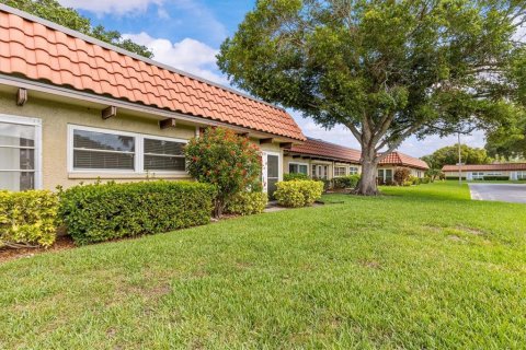 Condo in Dunedin, Florida, 2 bedrooms  № 1742642 - photo 28