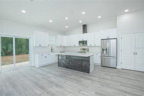 House in Palm Bay, Florida 4 bedrooms, 167.22 sq.m. № 1817872 - photo 13