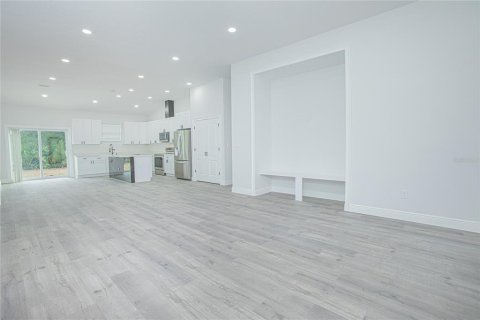 House in Palm Bay, Florida 4 bedrooms, 167.22 sq.m. № 1817872 - photo 24