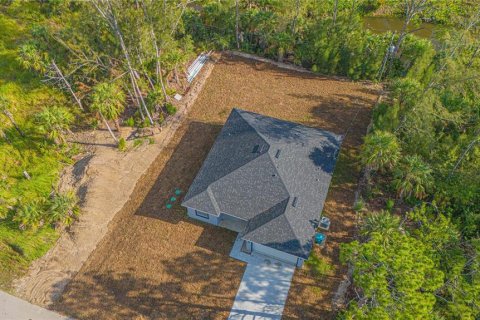 House in Palm Bay, Florida 4 bedrooms, 167.22 sq.m. № 1817872 - photo 6