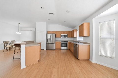 Casa en venta en Brandon, Florida, 3 dormitorios, 173.91 m2 № 2112936 - foto 16