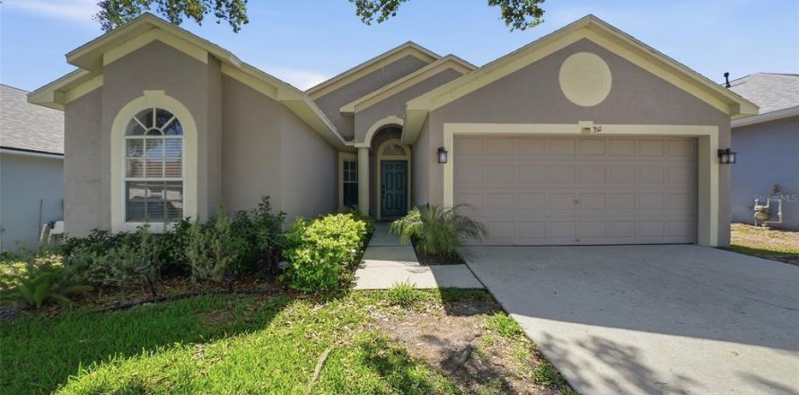 Casa en Brandon, Florida 3 dormitorios, 173.91 m2 № 2112936