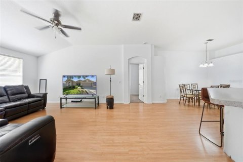 Casa en venta en Brandon, Florida, 3 dormitorios, 173.91 m2 № 2112936 - foto 14