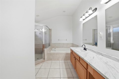 Casa en venta en Brandon, Florida, 3 dormitorios, 173.91 m2 № 2112936 - foto 30