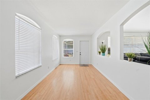 Casa en venta en Brandon, Florida, 3 dormitorios, 173.91 m2 № 2112936 - foto 8