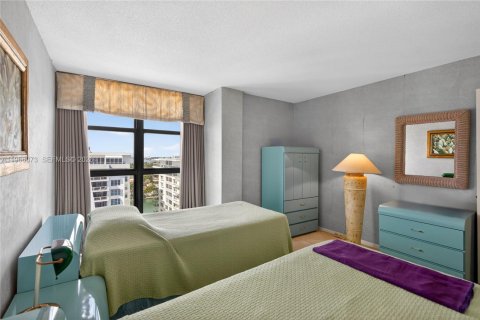 Condominio en venta en Miami Beach, Florida, 2 dormitorios, 121.7 m2 № 2028539 - foto 26