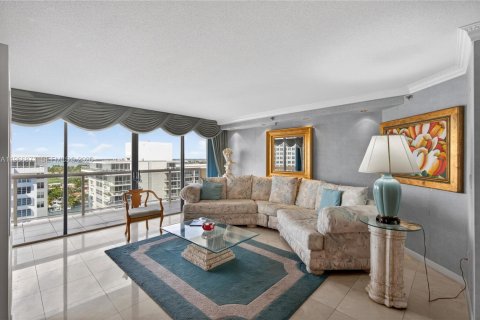 Condominio en venta en Miami Beach, Florida, 2 dormitorios, 121.7 m2 № 2028539 - foto 4