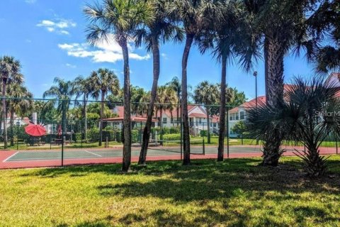 Condo in Orlando, Florida, 2 bedrooms  № 2225900 - photo 5