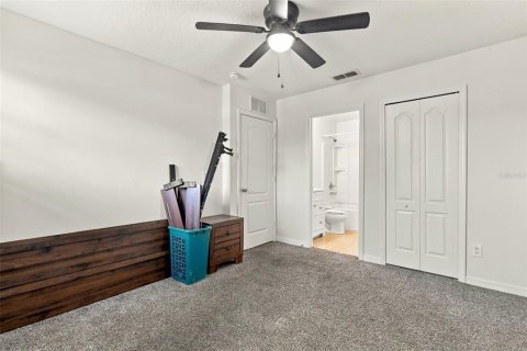Townhouse in Sanford, Florida 2 bedrooms, 121.61 sq.m. № 2396213 - photo 13