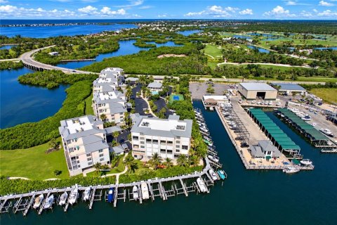 Copropriété à vendre à Placida, Floride: 3 chambres, 135.27 m2 № 2406241 - photo 4