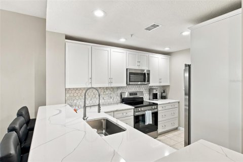 Copropriété à vendre à Placida, Floride: 3 chambres, 135.27 m2 № 2406241 - photo 13