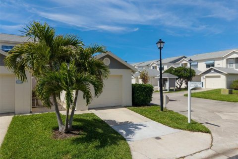 Copropriété à vendre à Largo, Floride: 3 chambres, 132.85 m2 № 2195739 - photo 3