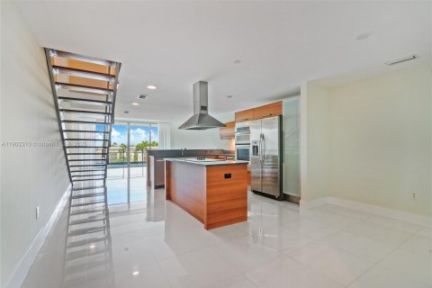 Condo in Aventura, Florida, 2 bedrooms  № 2015204 - photo 4