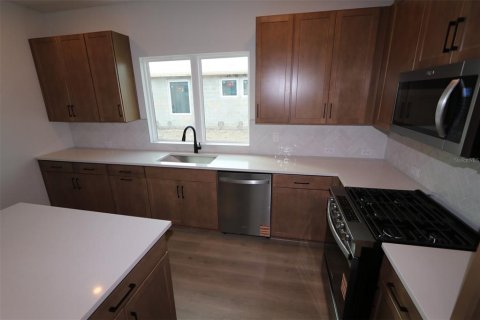 House in Nokomis, Florida 3 bedrooms, 186.18 sq.m. № 1804723 - photo 7