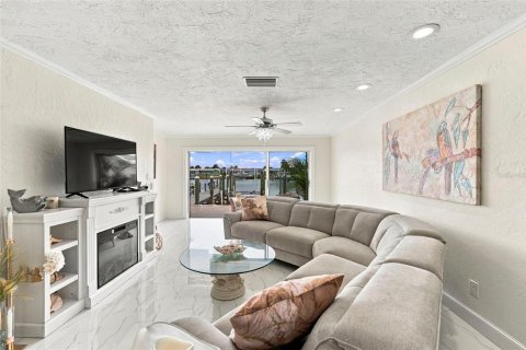 Villa ou maison à vendre à Saint Petersburg, Floride: 2 chambres, 130.06 m2 № 2401127 - photo 12
