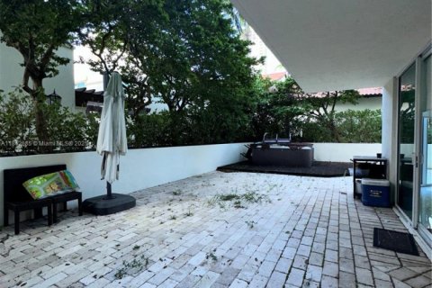 Condo in Sunny Isles Beach, Florida, 3 bedrooms  № 1836416 - photo 14