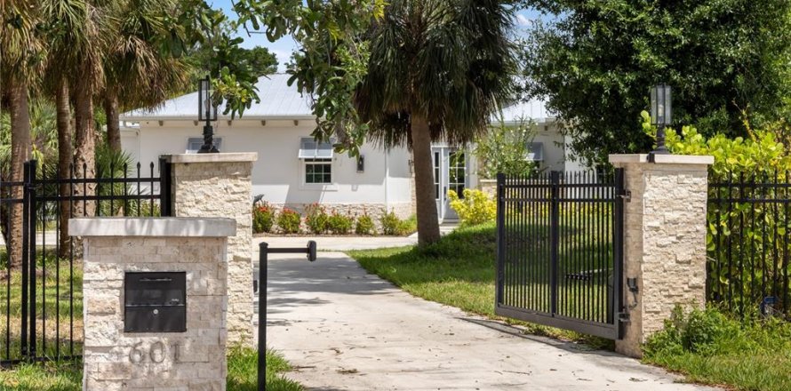 Casa en Nokomis, Florida 3 dormitorios, 248.79 m2 № 1776661