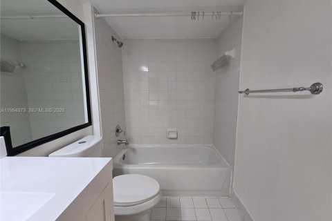 Condominio en alquiler en Davie, Florida, 3 dormitorios, 122.07 m2 № 2009328 - foto 12