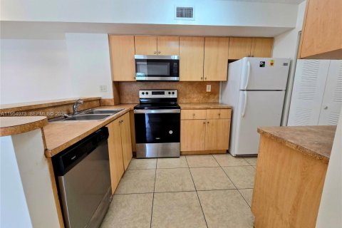 Condominio en alquiler en Davie, Florida, 3 dormitorios, 122.07 m2 № 2009328 - foto 5