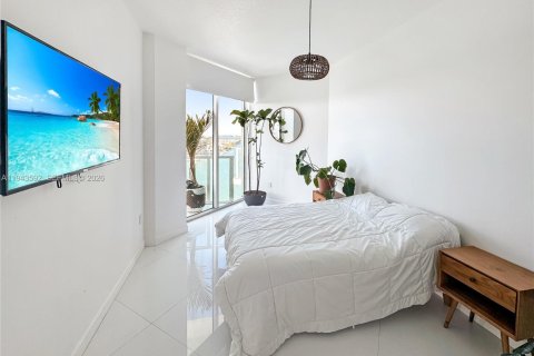 Condominio en venta en Miami Beach, Florida, 3 dormitorios, 121.14 m2 № 2000713 - foto 16