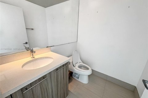 Condominio en venta en Miami Beach, Florida, 3 dormitorios, 121.14 m2 № 2000713 - foto 17