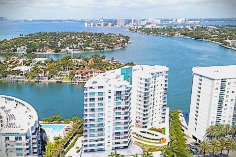 Condominio en venta en Miami Beach, Florida, 3 dormitorios, 121.14 m2 № 2000713 - foto 7