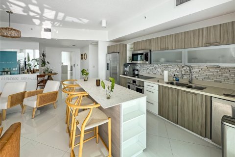 Condominio en venta en Miami Beach, Florida, 3 dormitorios, 121.14 m2 № 2000713 - foto 12