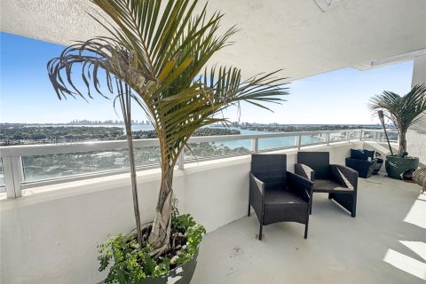 Condominio en venta en Miami Beach, Florida, 3 dormitorios, 121.14 m2 № 2000713 - foto 21