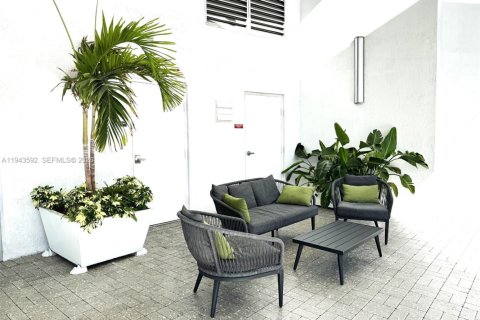 Condominio en venta en Miami Beach, Florida, 3 dormitorios, 121.14 m2 № 2000713 - foto 30